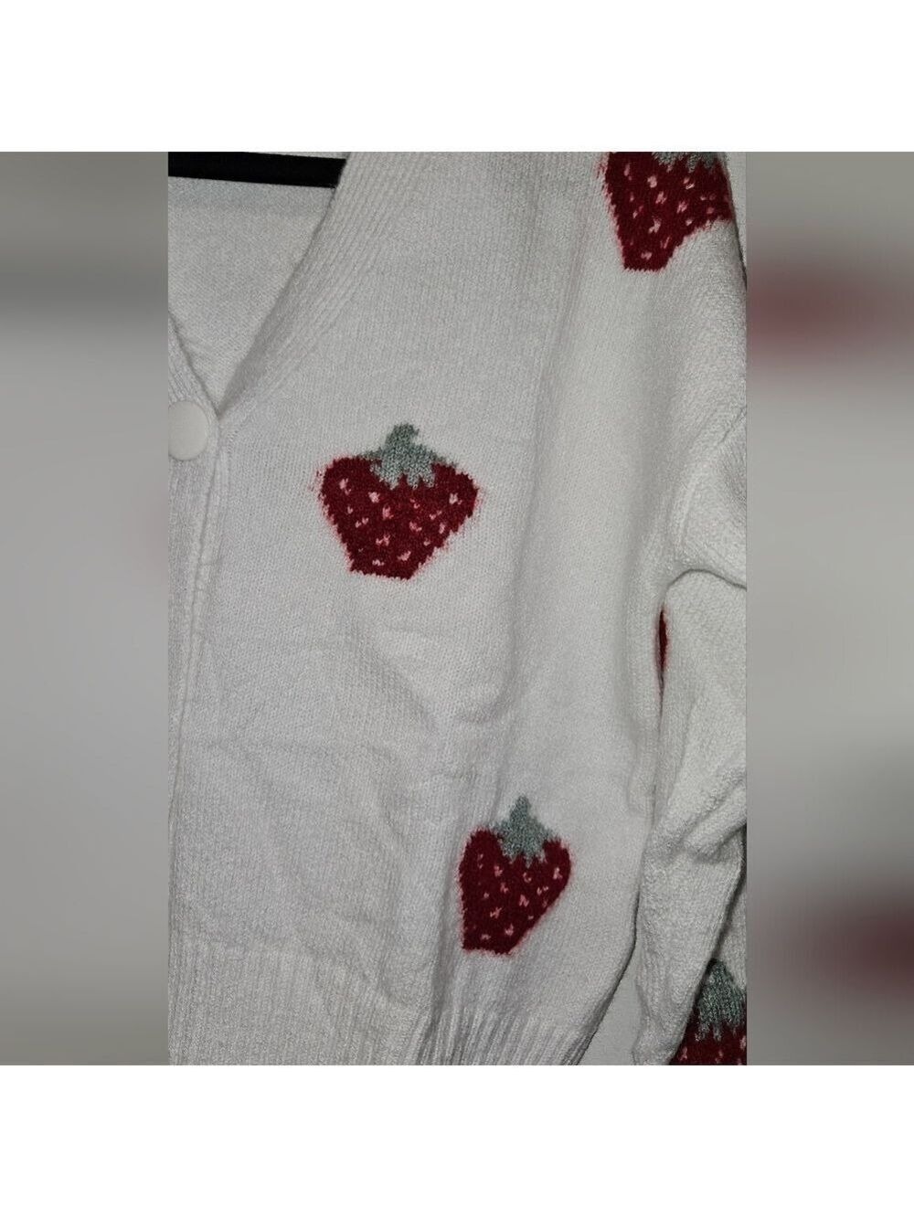 Comfy Strawberry Cropped Cardigan OS NWT - Picture 3 of 10